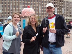 Bethany & Tina from Scoopalicious, and myself